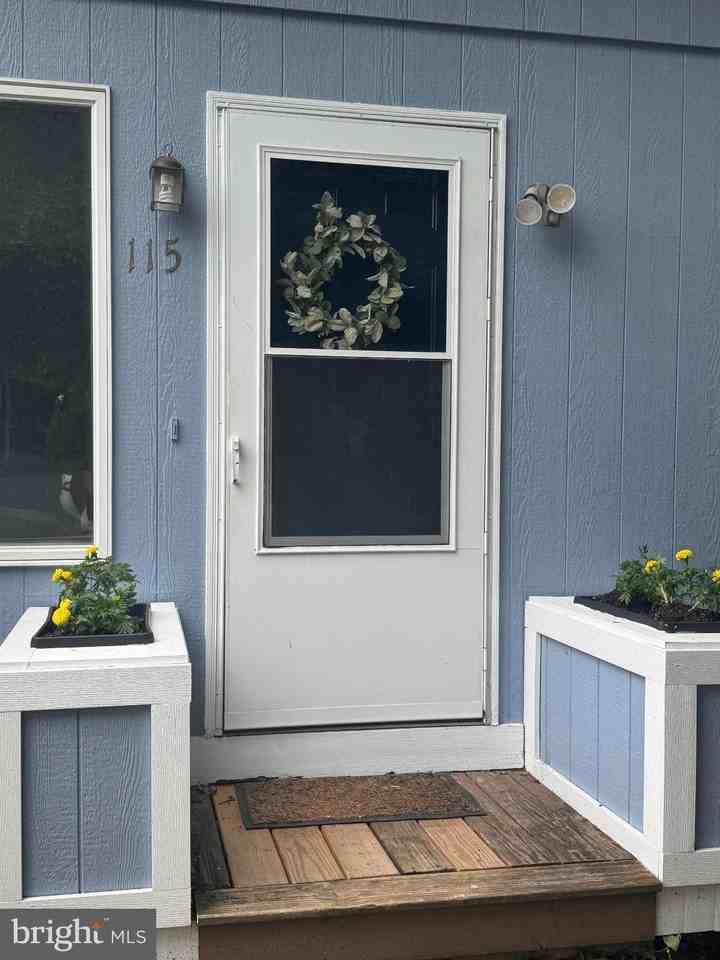 115 Deer Hill Ct - Photo 2 of 28