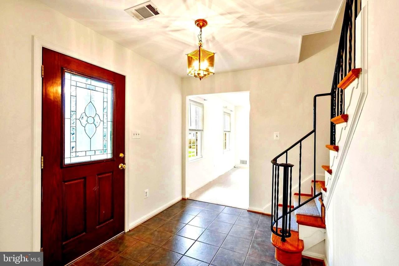 7109 Davis Ct - Photo 6 of 50