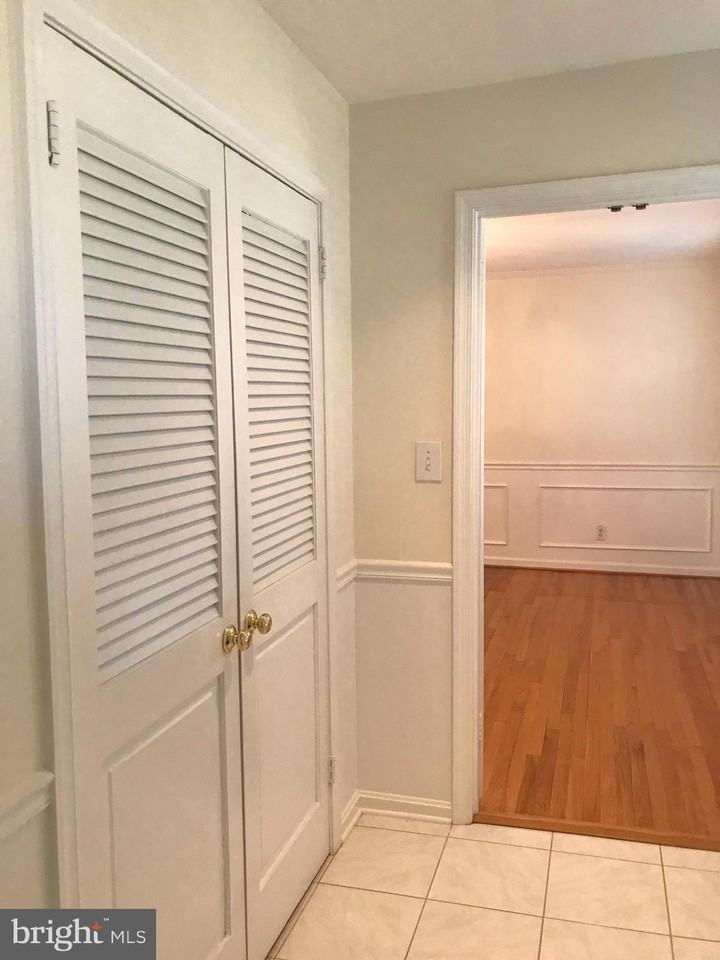 1171 Foxhound Ct - Photo 4 of 37