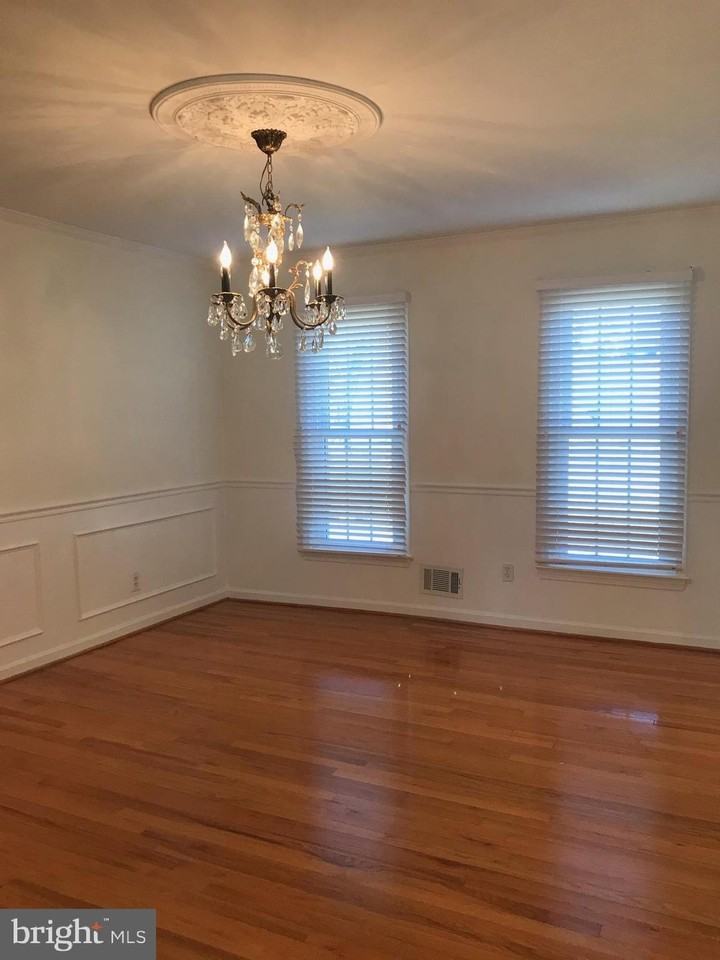 1171 Foxhound Ct - Photo 5 of 37