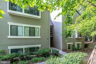 2210 Springwood Dr #207 - Photo 1 of 1