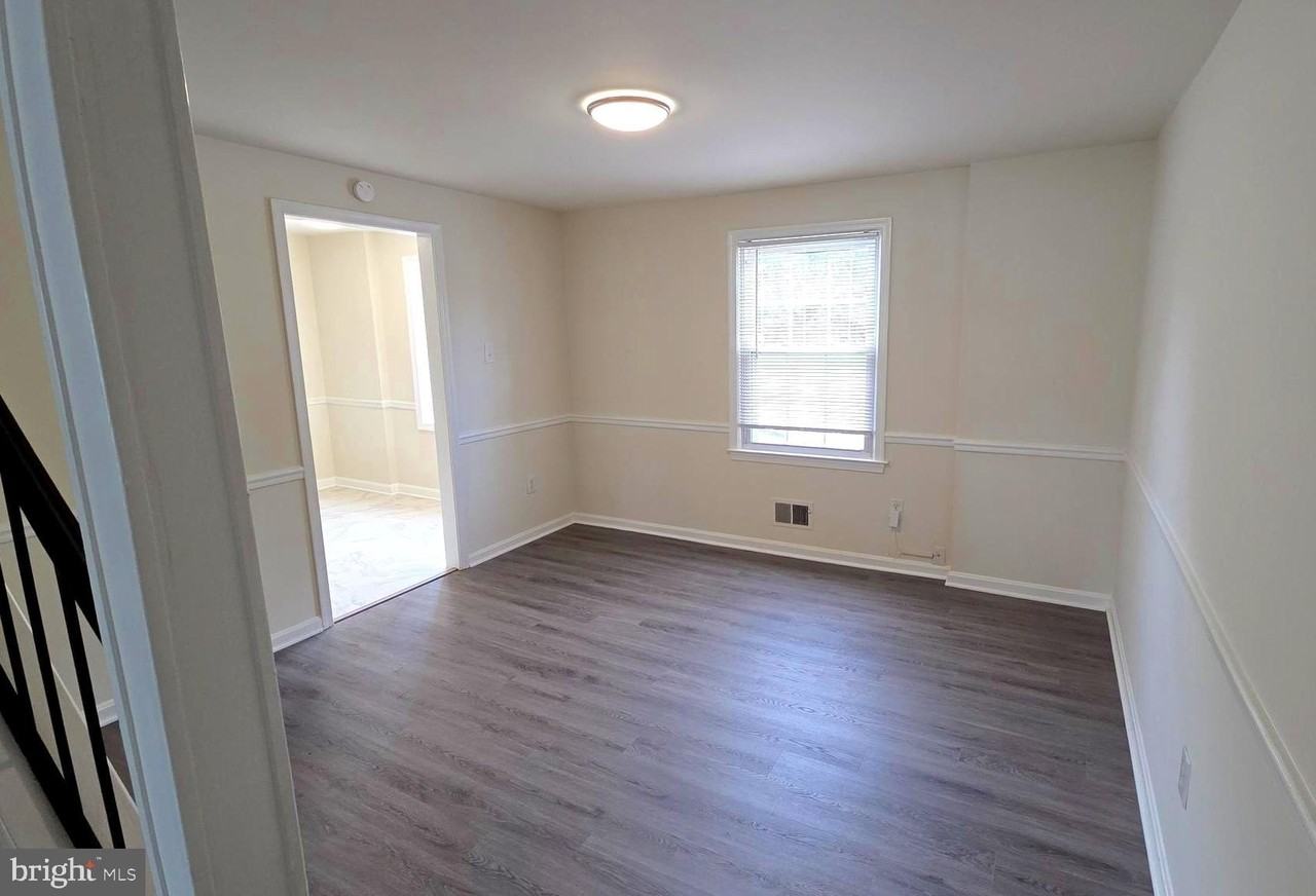 8106 Lakepark Dr - Photo 7 of 18