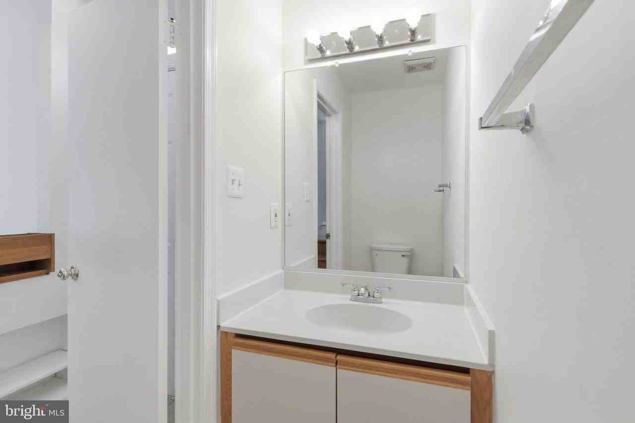 12214 Grassy Hill Ct - Photo 7 of 44