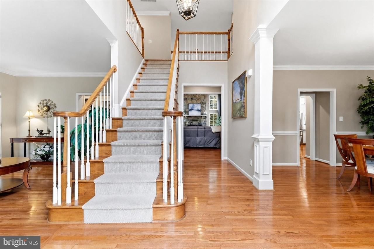 8147 Cancun Ct - Photo 4 of 50