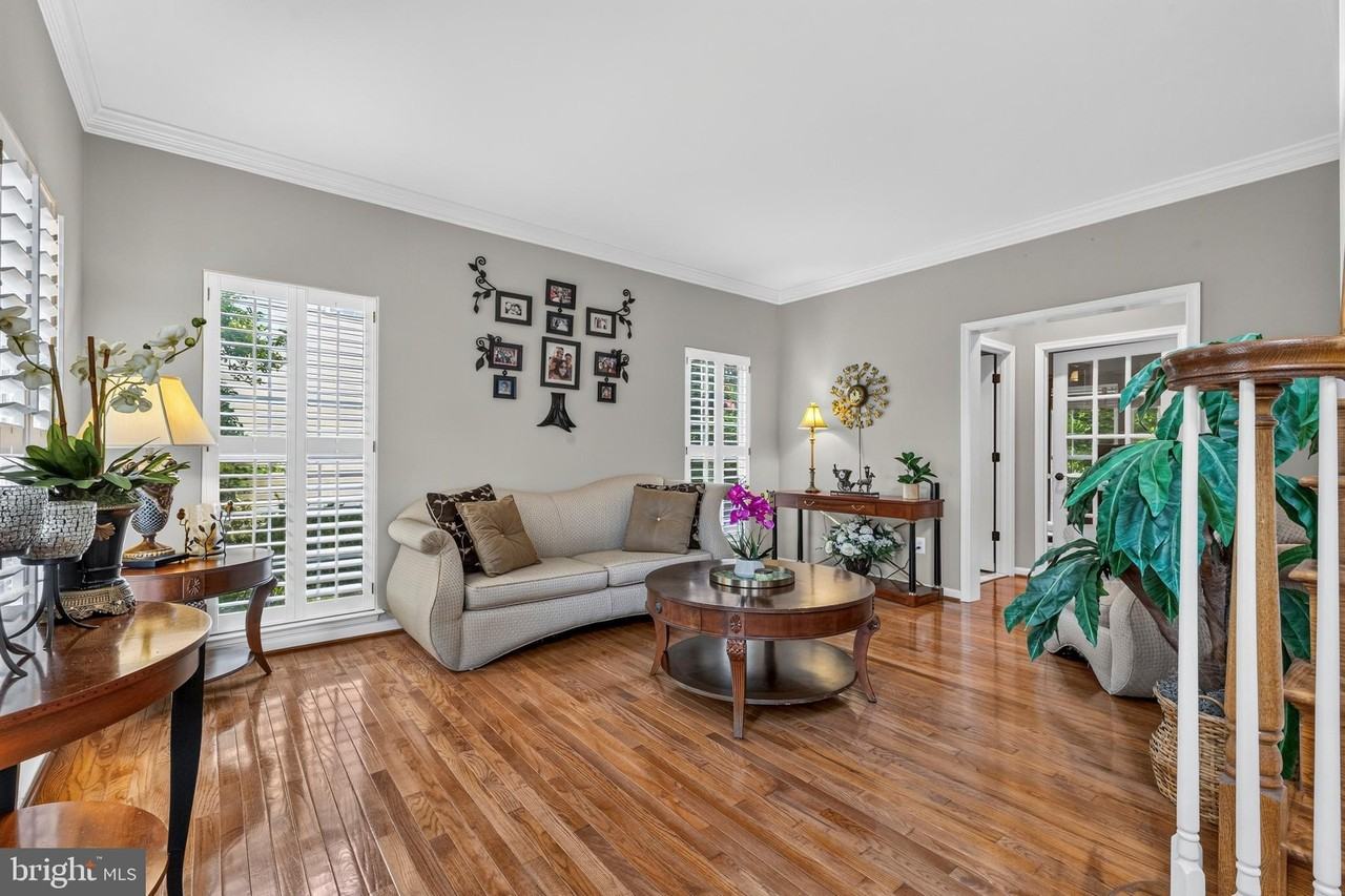 8147 Cancun Ct - Photo 6 of 50