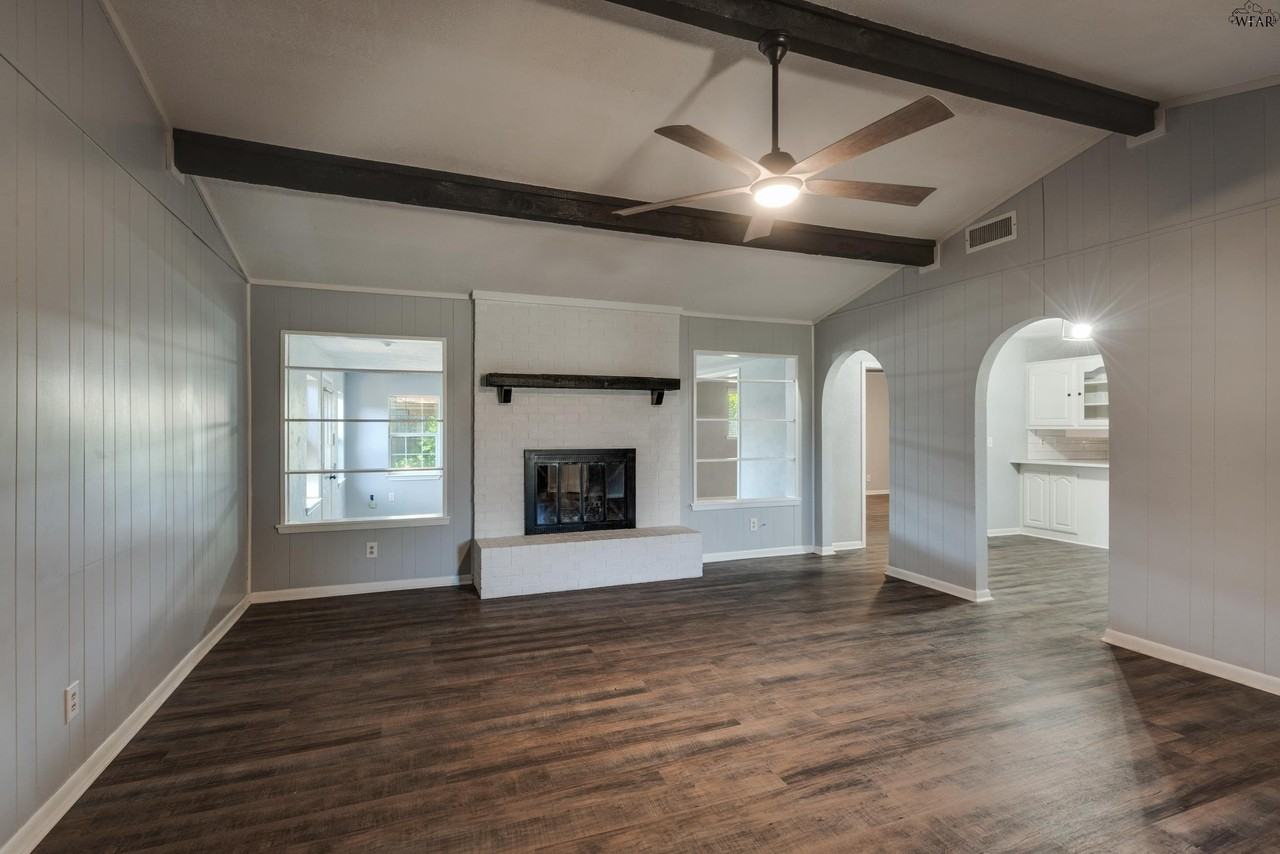 3510 Kent Ln - Photo 5 of 36