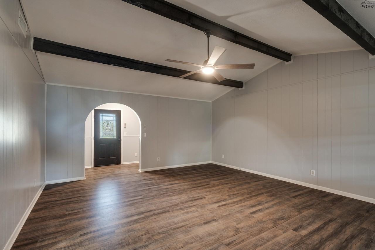 3510 Kent Ln - Photo 7 of 36