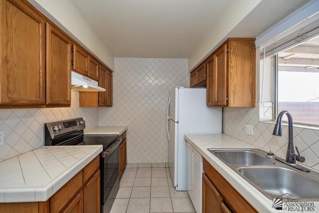 1740 S 48th Way - Photo 6 of 23