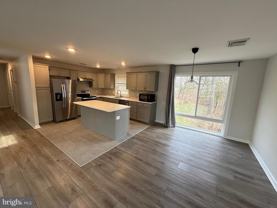 874 Oakdale Dr - Photo 1 of 1