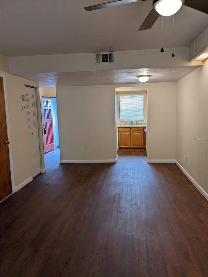 4123 Sw 15th Pl #3 - Photo 2 of 9