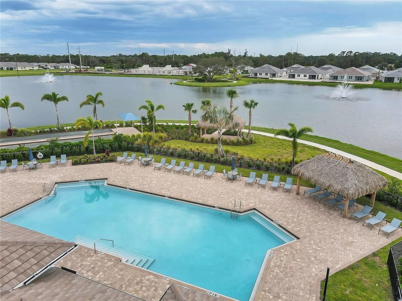 305 Ibiza Loop - Photo 4 of 45