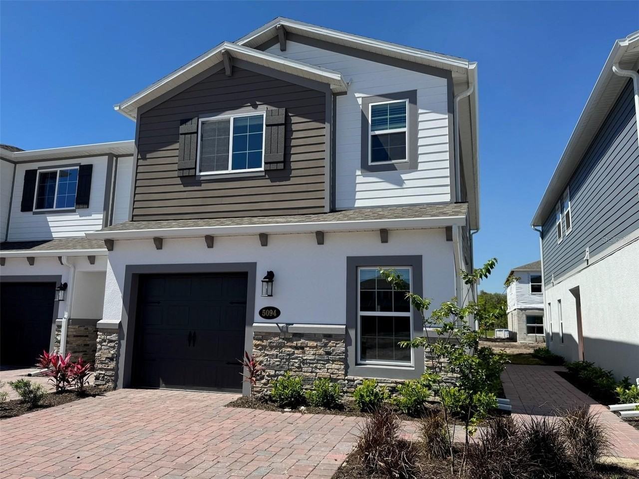 5094 Rain Shadow Dr - Photo 2 of 30
