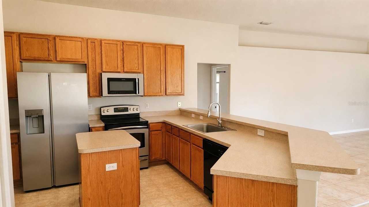 1607 Avondale Ridge Dr - Photo 6 of 24