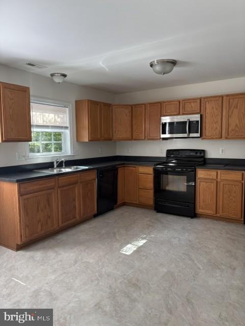 22758 Lawrence Ave - Photo 4 of 8
