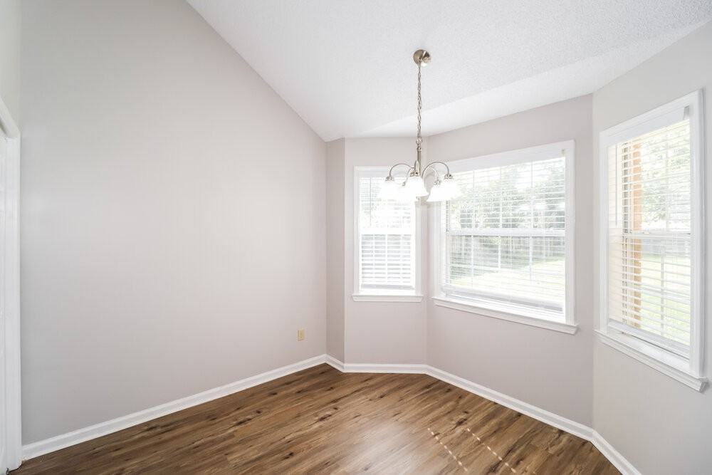 6752 Oakmoor Cir S - Photo 7 of 17
