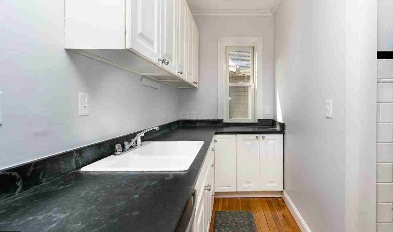 158 Elm St #2 - Photo 4 of 7