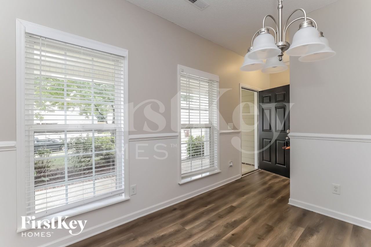 3740 Cottesmore Dr - Photo 6 of 19