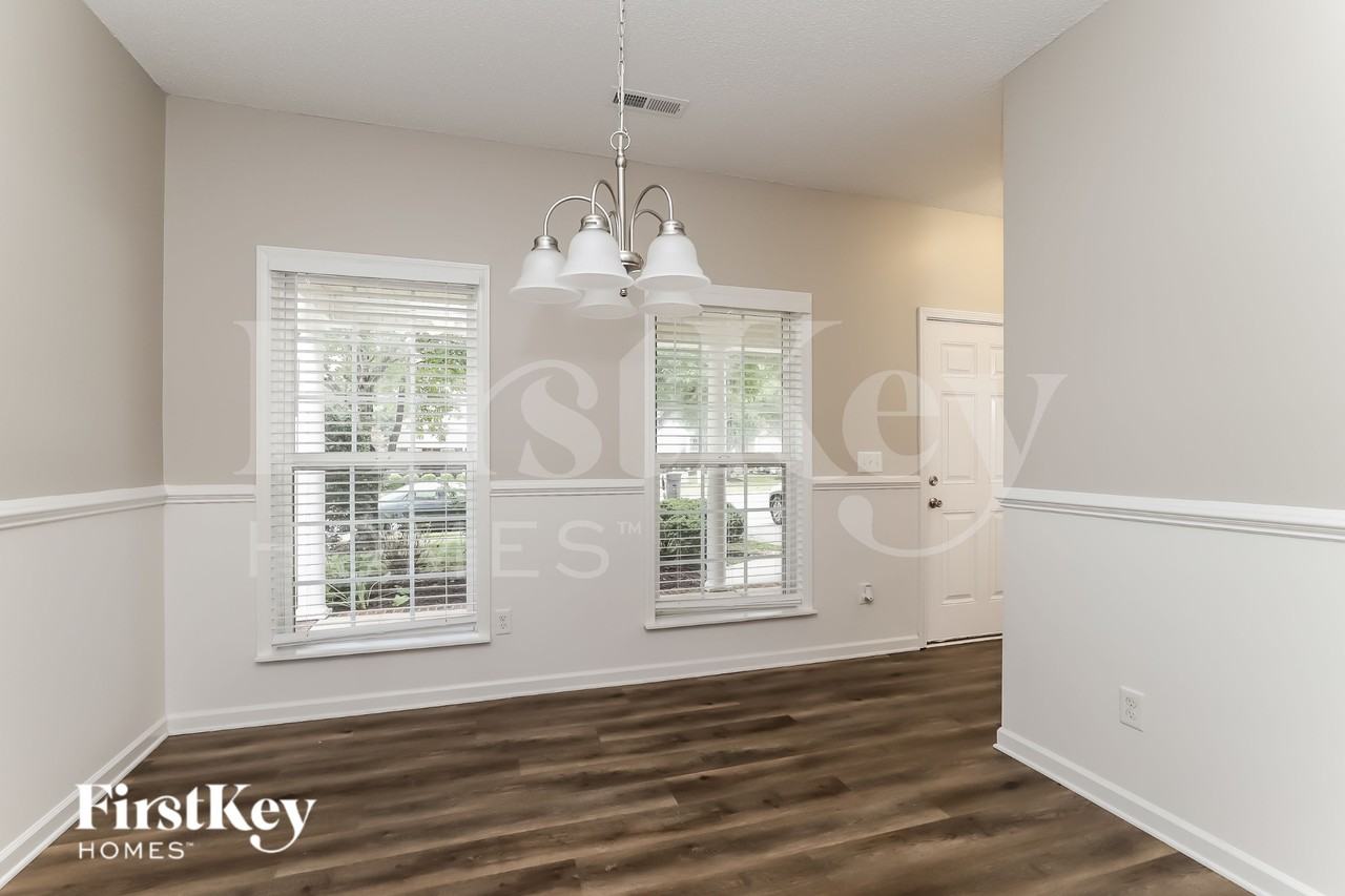 3740 Cottesmore Dr - Photo 7 of 19