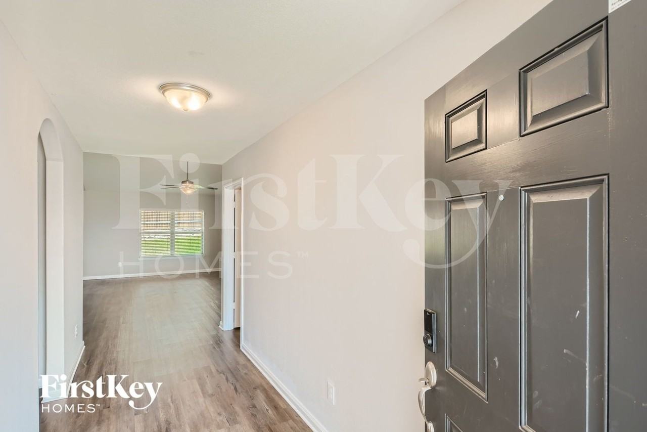 14259 Chaps Dr - Photo 4 of 28