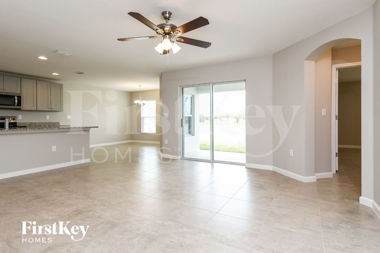 643 Lindbergh Way - Photo 3 of 15