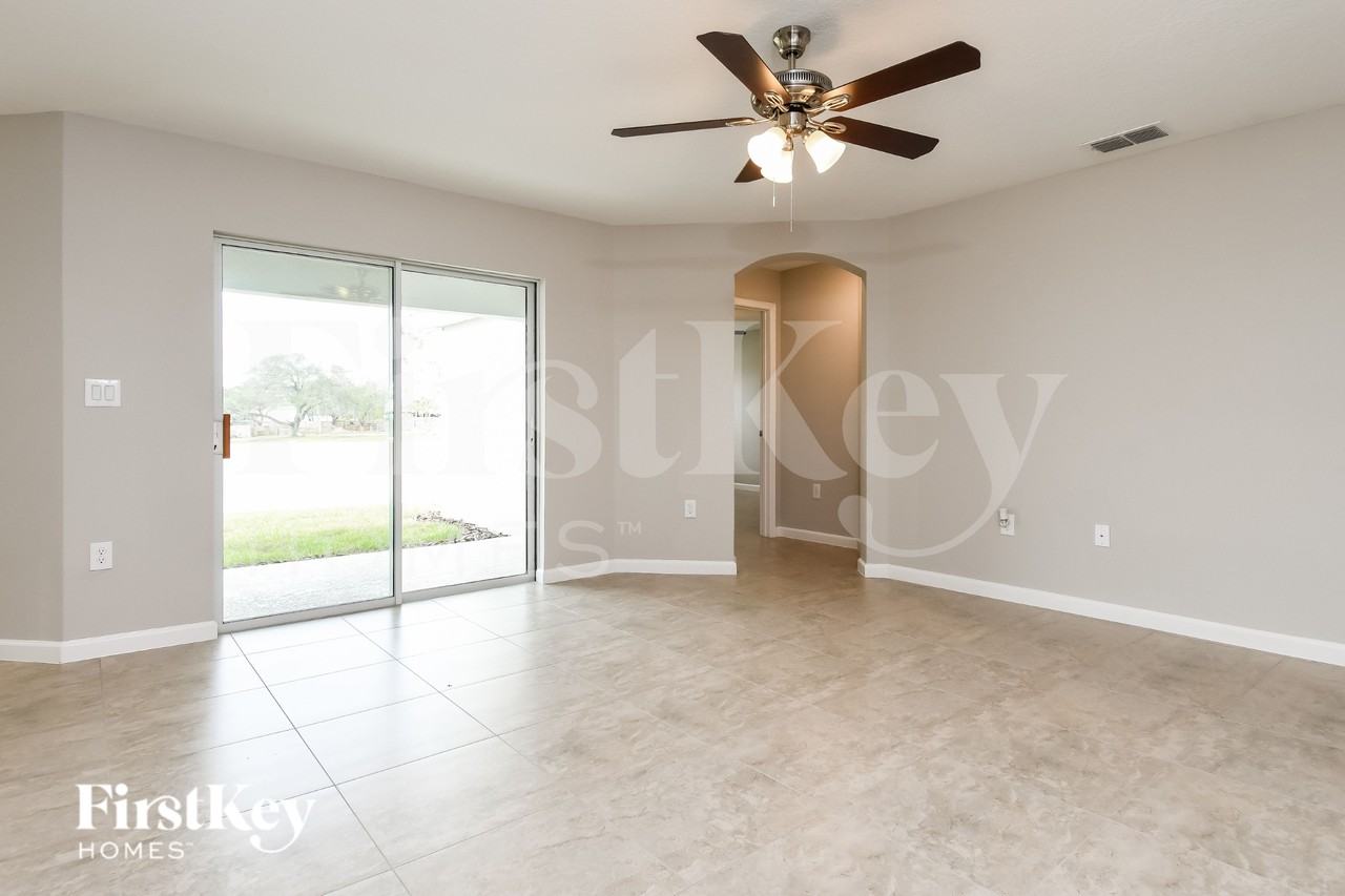 643 Lindbergh Way - Photo 4 of 15