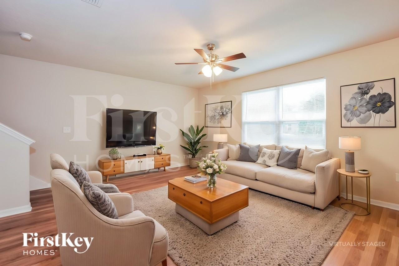 111 Pine Circle Dr - Photo 4 of 19