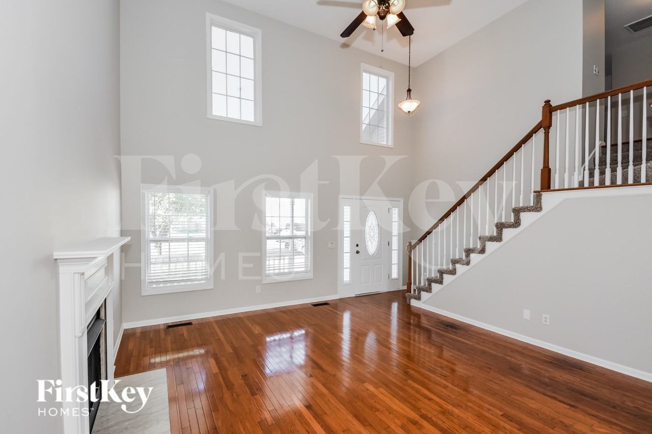 3713 Jolene Ct - Photo 3 of 18