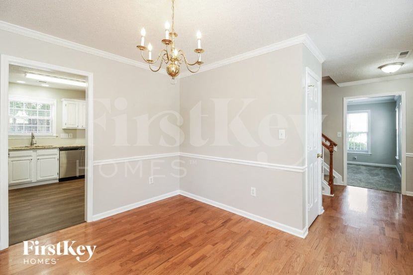 4300 Kirkstone Dr - Photo 3 of 15