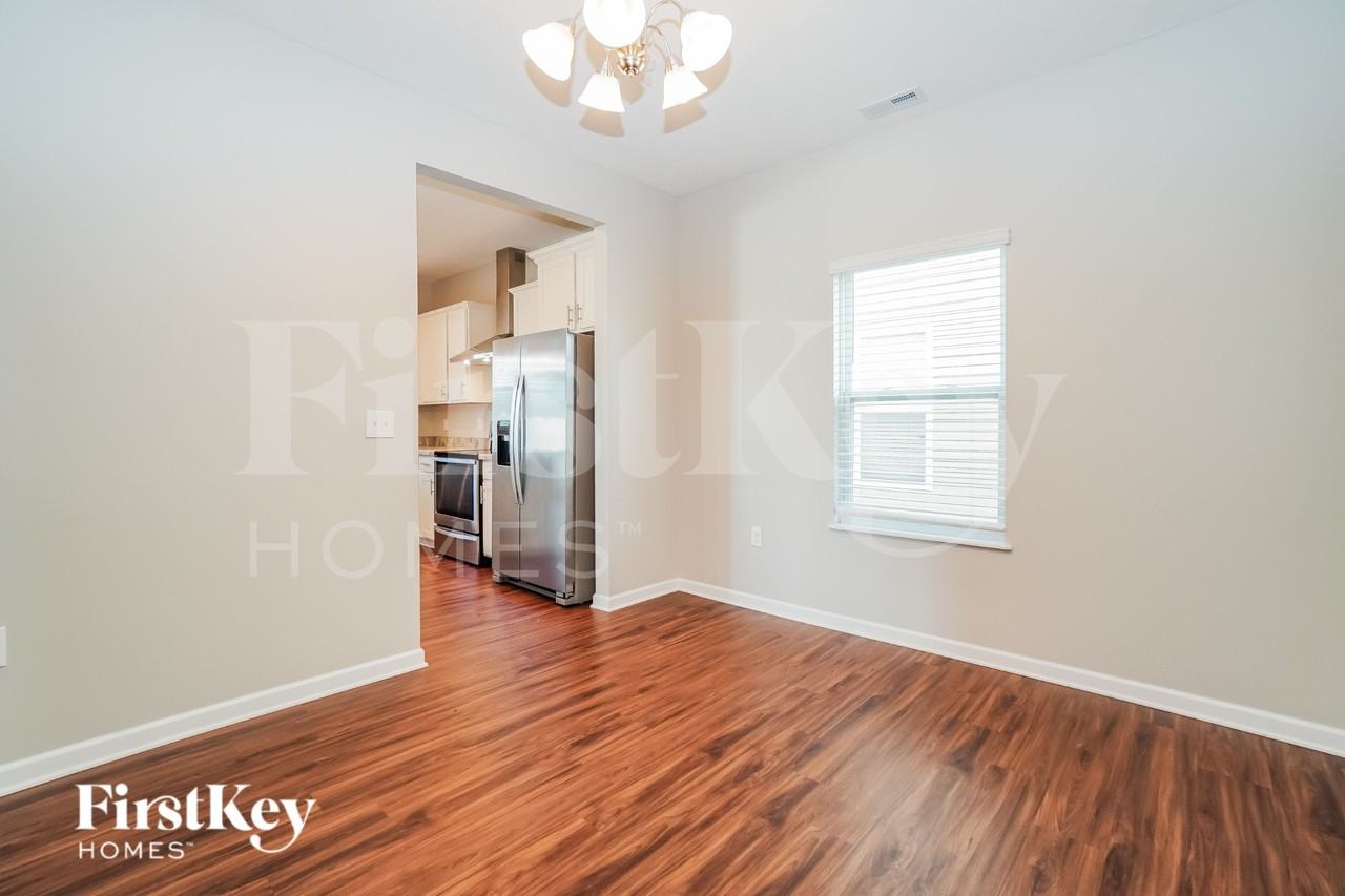 5602 Tarboro Pl - Photo 4 of 16