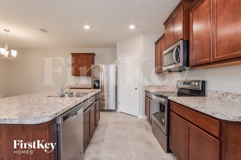 3747 Loggerhead Ln - Photo 5 of 16
