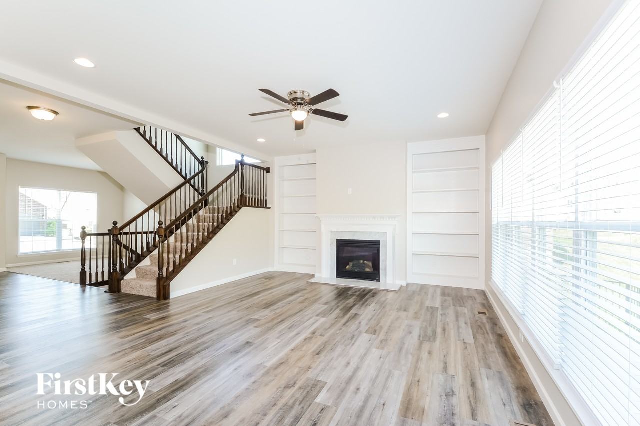 476 Timber Valley Trl - Photo 4 of 15