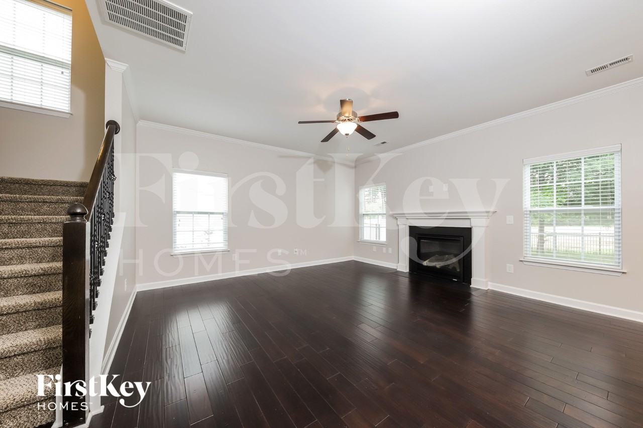 132 Bethel Oaks Ct - Photo 2 of 15