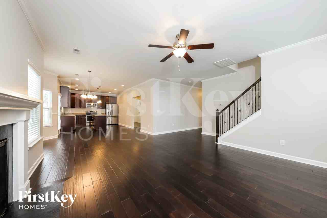 132 Bethel Oaks Ct - Photo 3 of 15