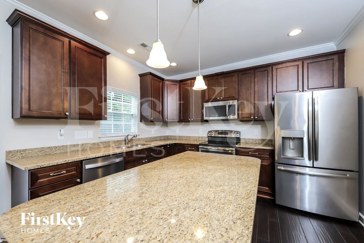 132 Bethel Oaks Ct - Photo 5 of 15