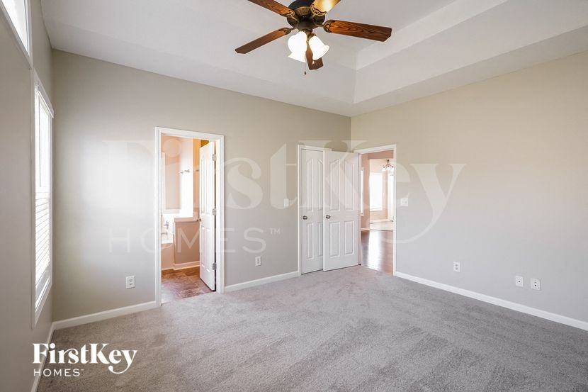 1237 Fossil Dr - Photo 6 of 15