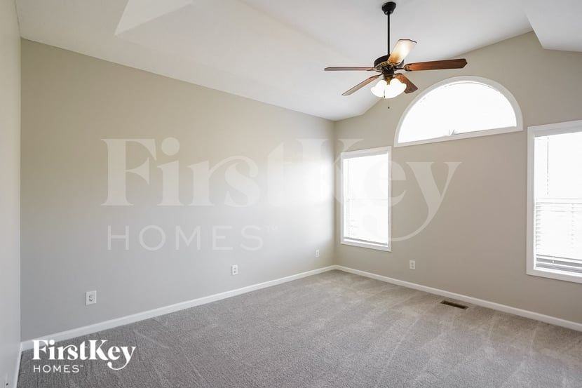 1237 Fossil Dr - Photo 7 of 15