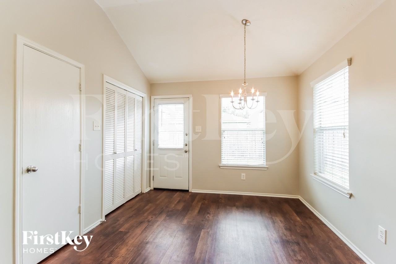 21231 Wortham Oaks Dr - Photo 5 of 16
