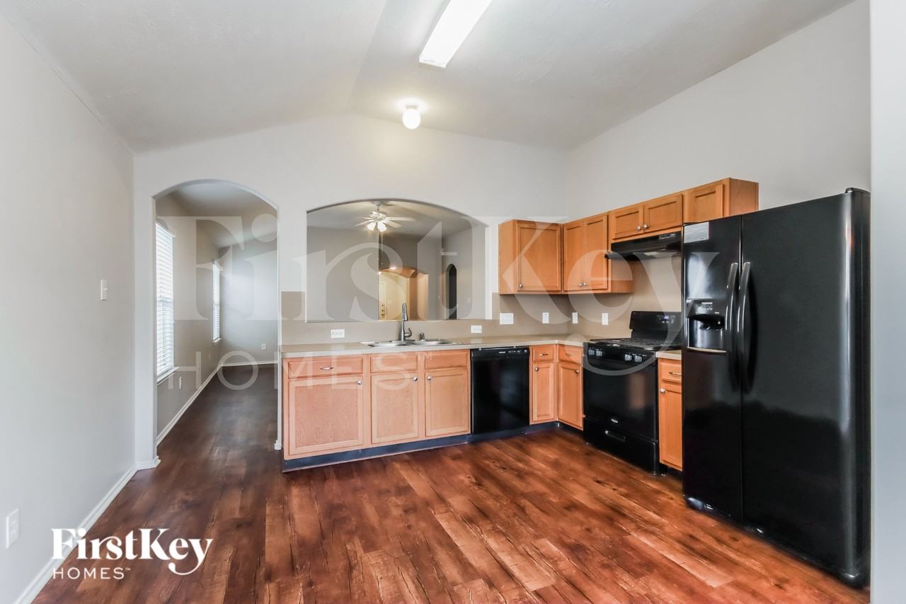 21231 Wortham Oaks Dr - Photo 6 of 16