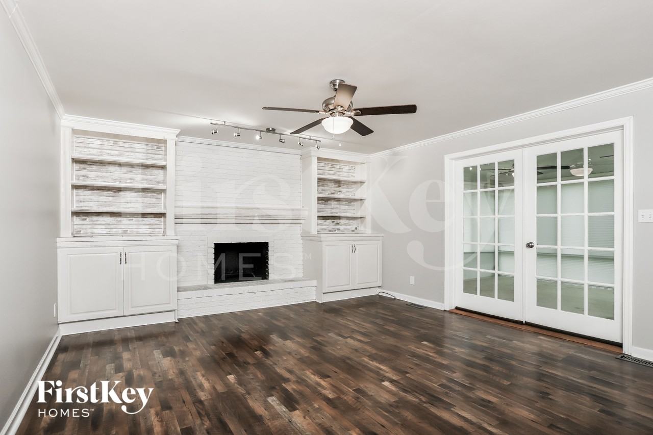 15520 Golden Ridge Ct - Photo 3 of 15