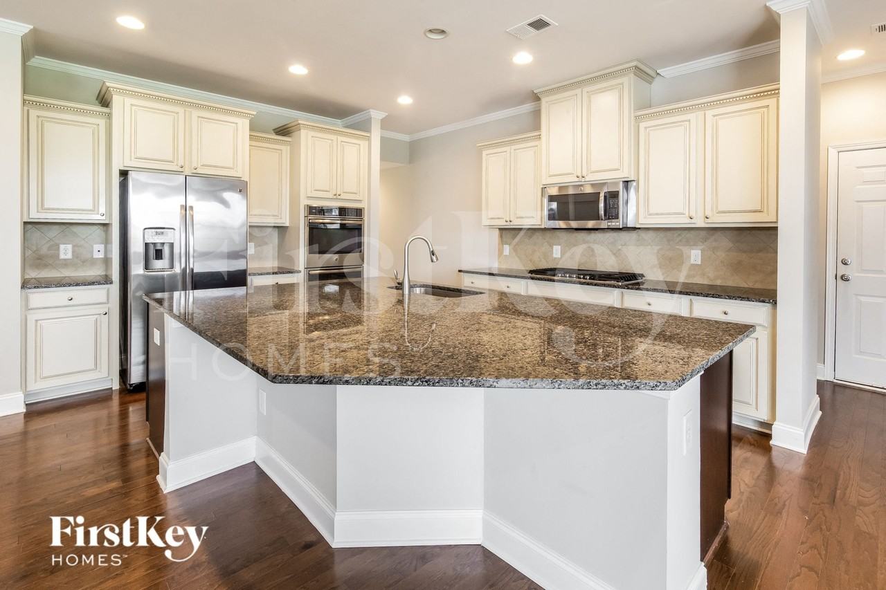 106 Yaupon Holly Cir - Photo 6 of 15