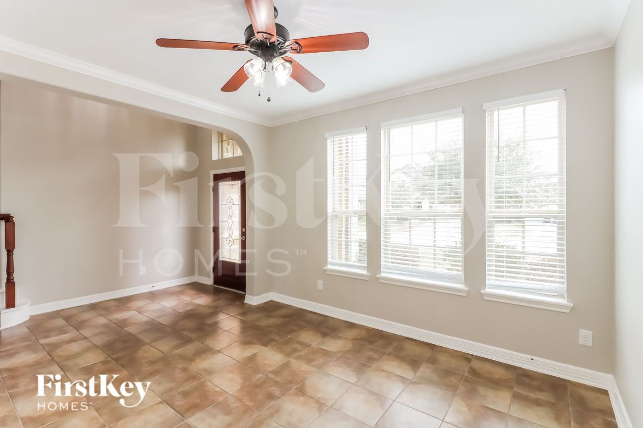 9743 Stratton Ridge Dr - Photo 3 of 15