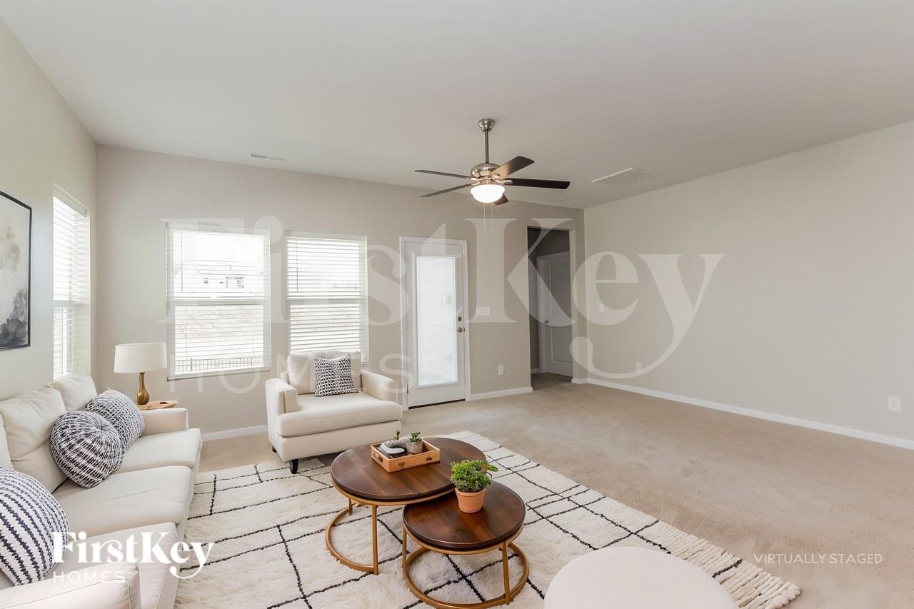 7798 Creek Park Dr - Photo 5 of 18