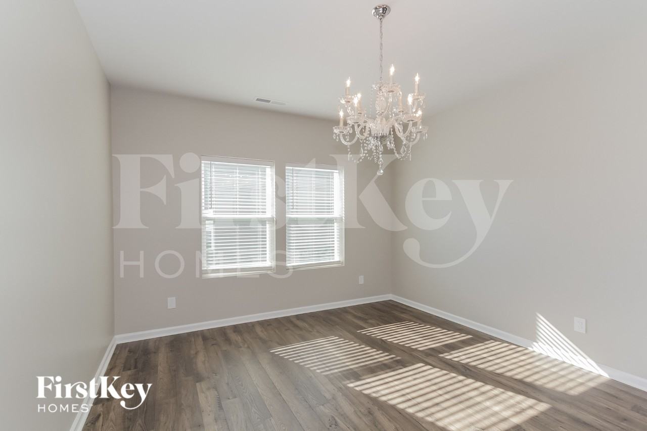 7798 Creek Park Dr - Photo 6 of 18