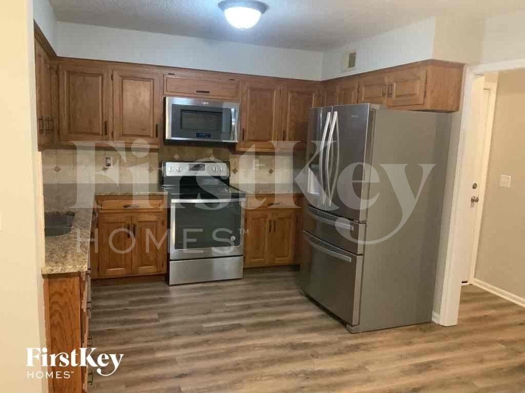 10130 Bond St - Photo 6 of 14