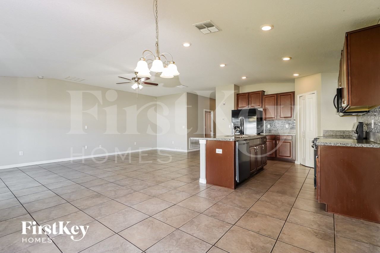 14144 Covert Green Pl - Photo 7 of 20
