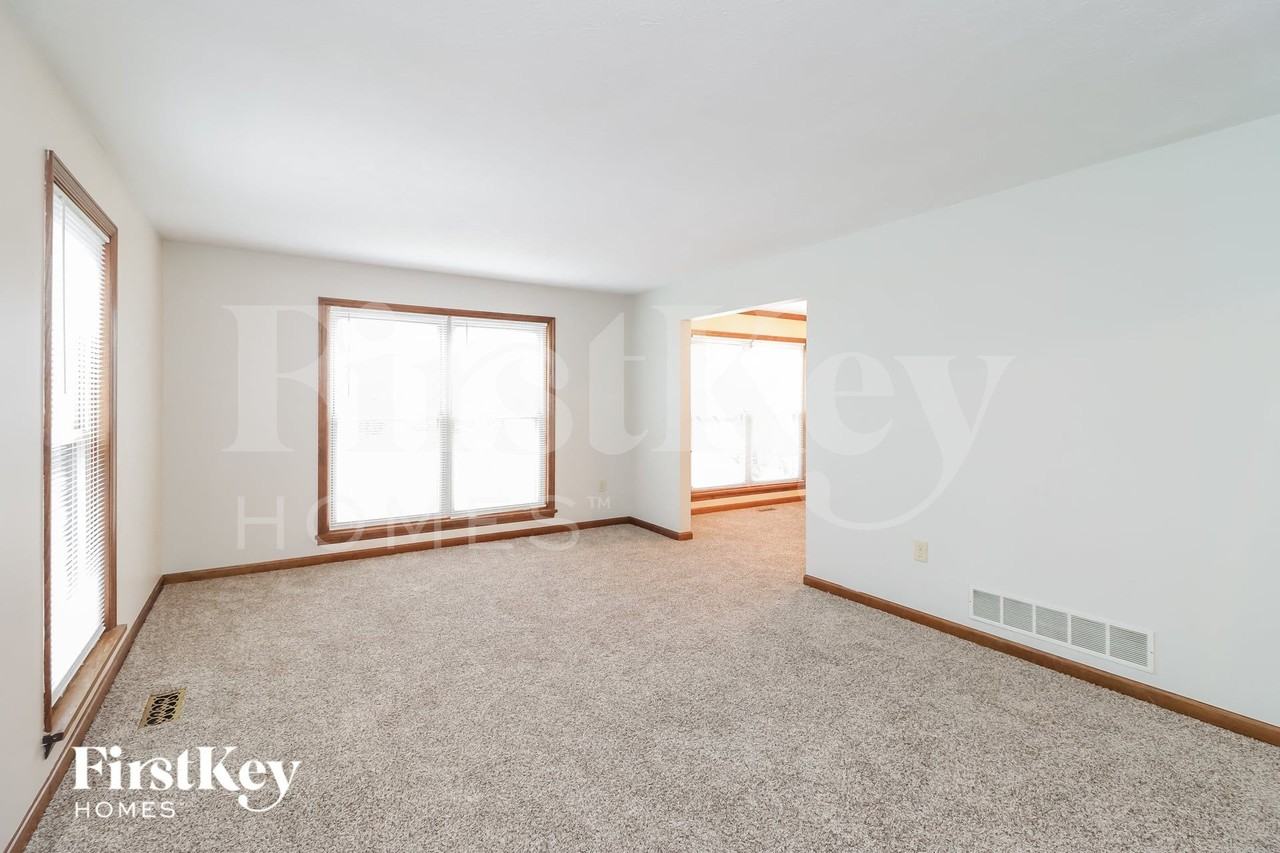 6551 Wilderness Trl - Photo 4 of 15