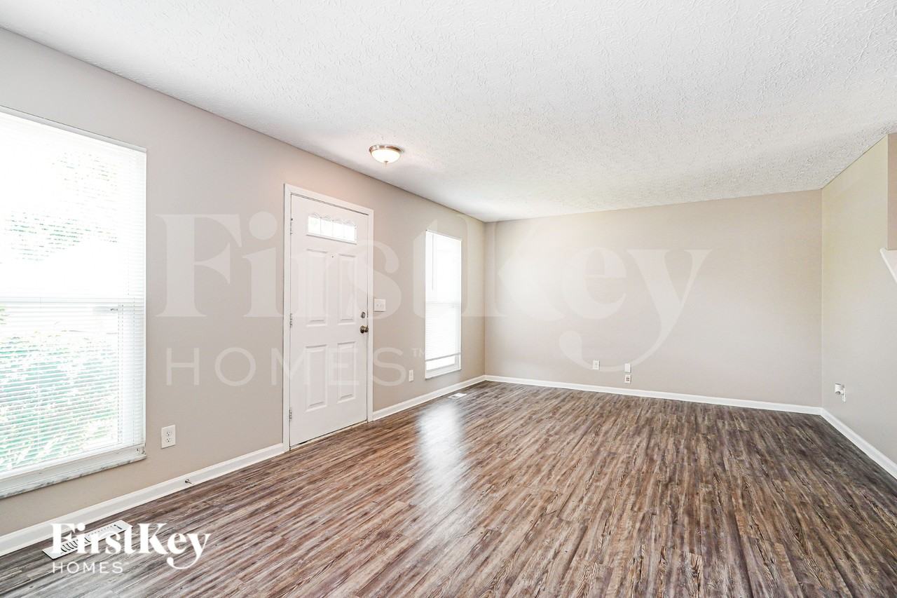 7272 Moonbay Ct - Photo 2 of 19