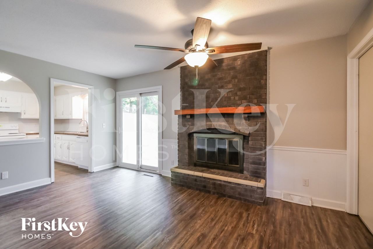 9805 Nw View Coves Dr - Photo 4 of 18