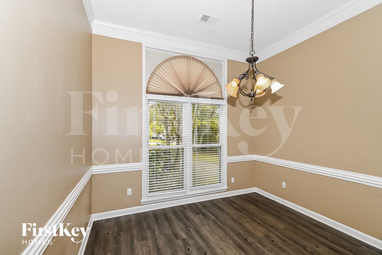 844 Tropicana Dr E - Photo 6 of 19