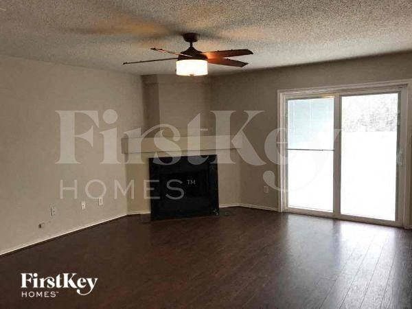 7302 Lighthouse Rd - Photo 3 of 15